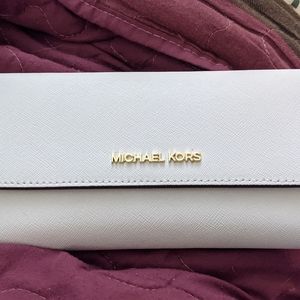 Micheal Kors White Trifold Wallet